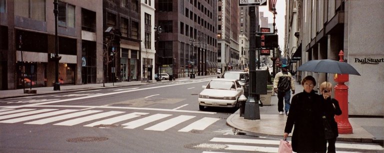 Auf diesem Bild ist das folgende Kunstwerk zu sehen: Isa Genzken. „New York“. 1999.