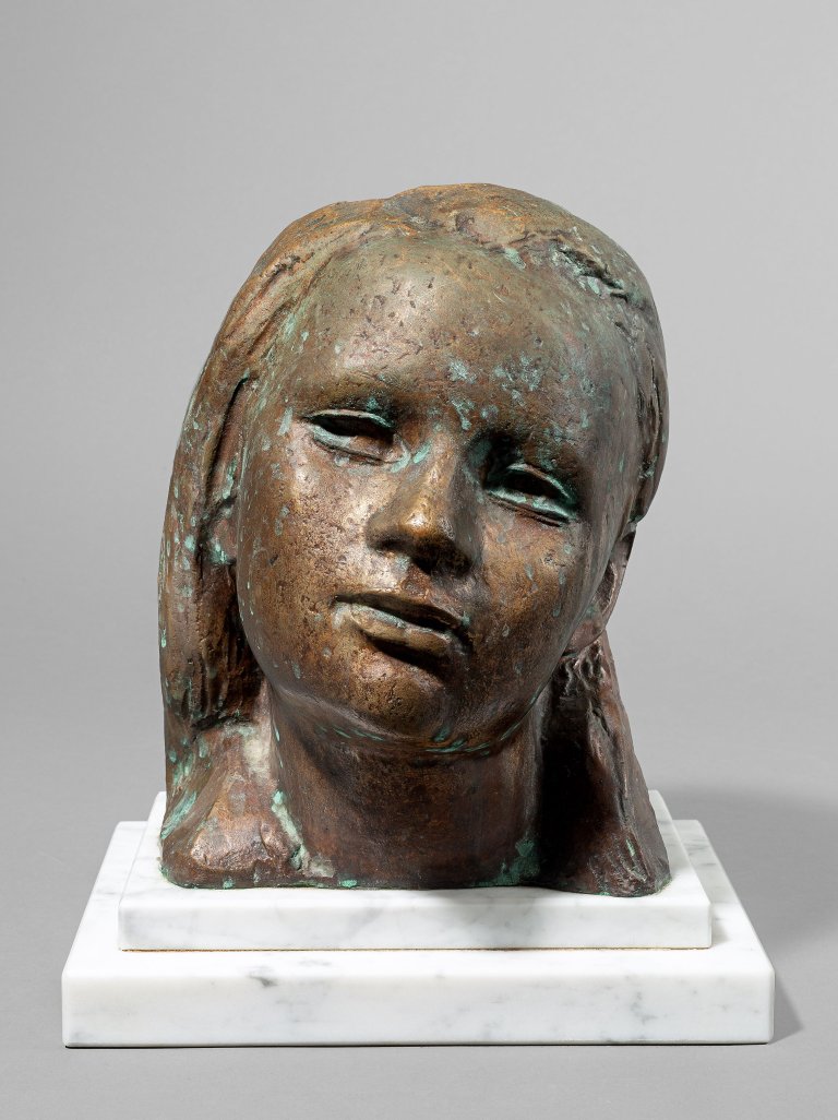 Auf diesem Bild ist das folgende Kunstwerk zu sehen: Bernhard Hoetger. „Breiter Mädchenkopf“. 1936.