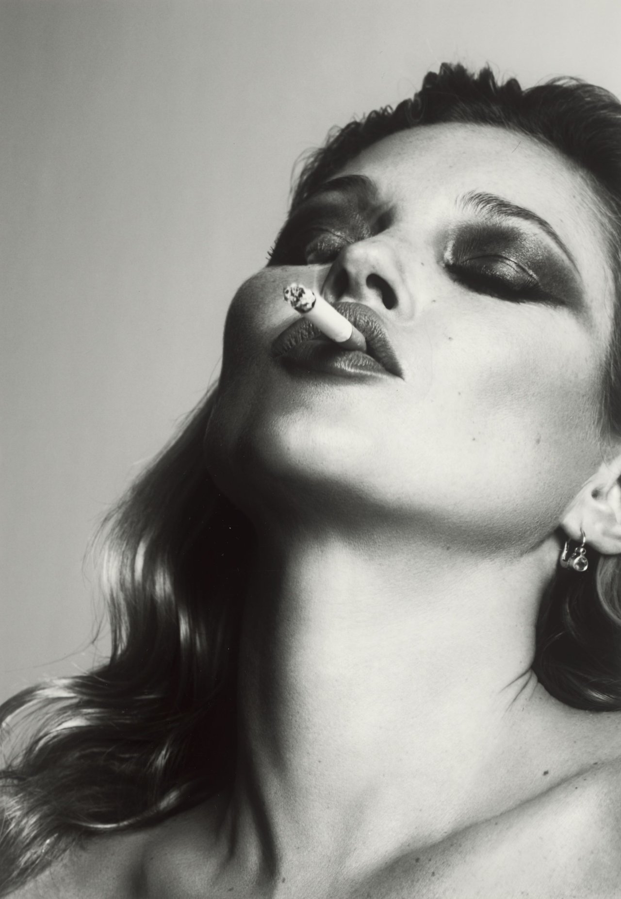 Auf diesem Bild ist das folgende Kunstwerk zu sehen:  Mert & Marcus (d.i. Mert Alaş & Marcus Piggott). Kate Moss, London, for 'Love' Magazine. 2009.