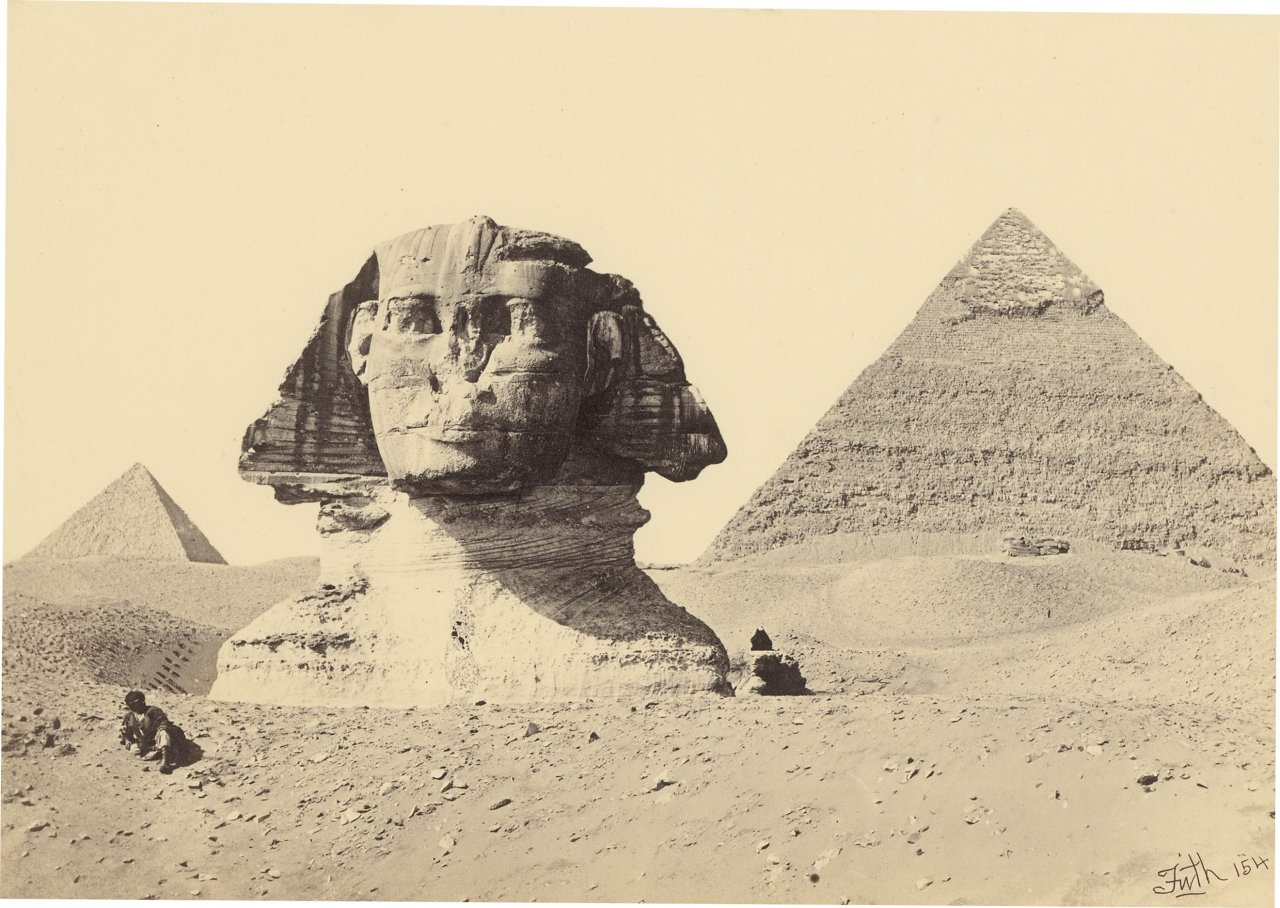 Auf diesem Bild ist das folgende Kunstwerk zu sehen: Francis Frith. Sphinx / The Great Piramid, From the Plain / The Second Piramid, From the Plain. Je 1857.