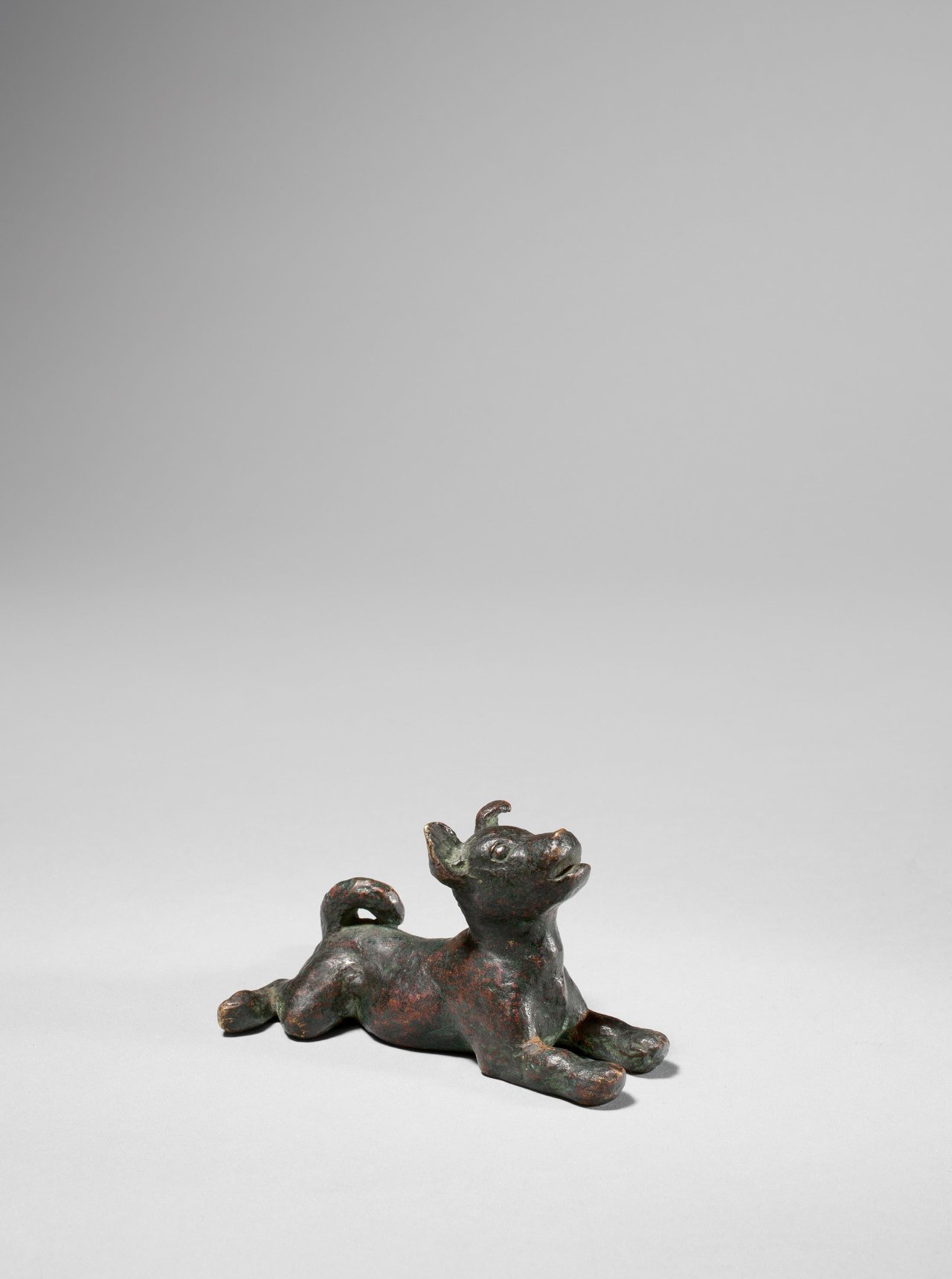 Auf diesem Bild ist das folgende Kunstwerk zu sehen: Renée Sintenis. „Junger Hund“. 1934.