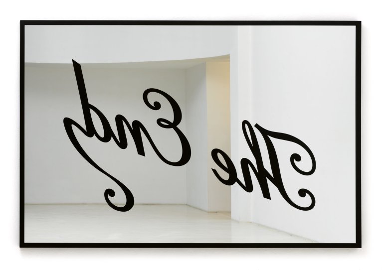 Auf diesem Bild ist das folgende Kunstwerk zu sehen: Kris Martin. „The End“. 2006.