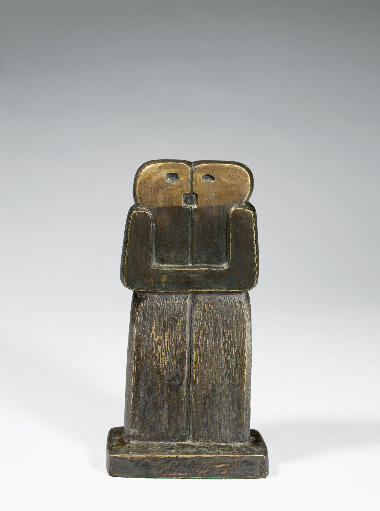 Auf diesem Bild ist das folgende Kunstwerk zu sehen: Franz Wilhelm Seiwert. Entwurf für einen Grabstein (nach „Der Kuß“ von C. Brancusi). 1929-31.