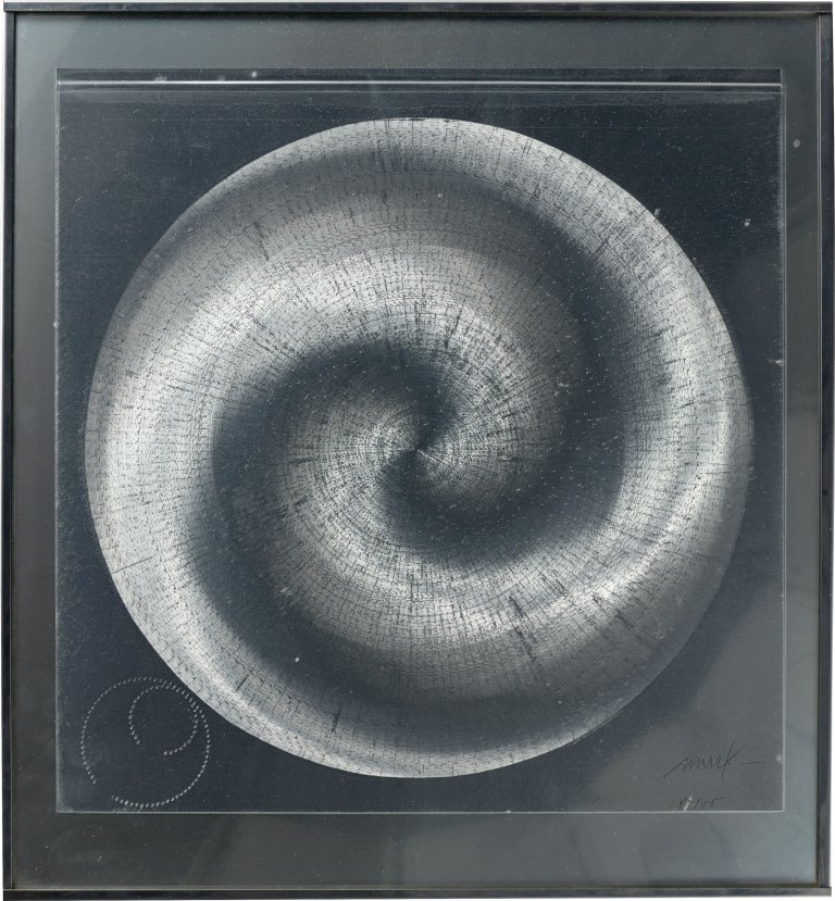 Auf diesem Bild ist das folgende Kunstwerk zu sehen: Heinz Mack. „Lichtspirale“. 1970.