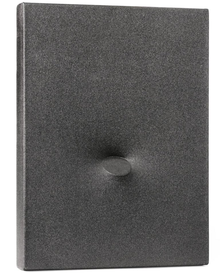 Auf diesem Bild ist das folgende Kunstwerk zu sehen: Turi Simeti. Ohne Titel. 1980.