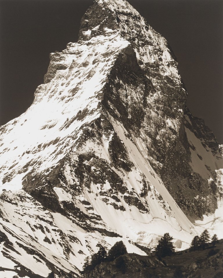 Auf diesem Bild ist das folgende Kunstwerk zu sehen: Kris Martin. „Matterhorn“. 2009.