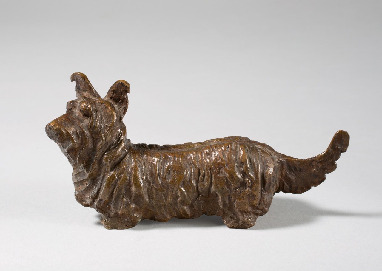 This picture shows the following artwork: Renée Sintenis. „Skye-Terrier“. 1928.