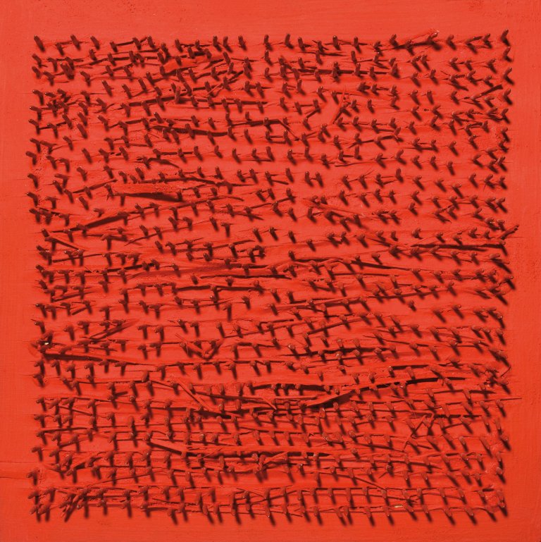 Auf diesem Bild ist das folgende Kunstwerk zu sehen: Bernard Aubertin. „Tableau Clous“. 1970.