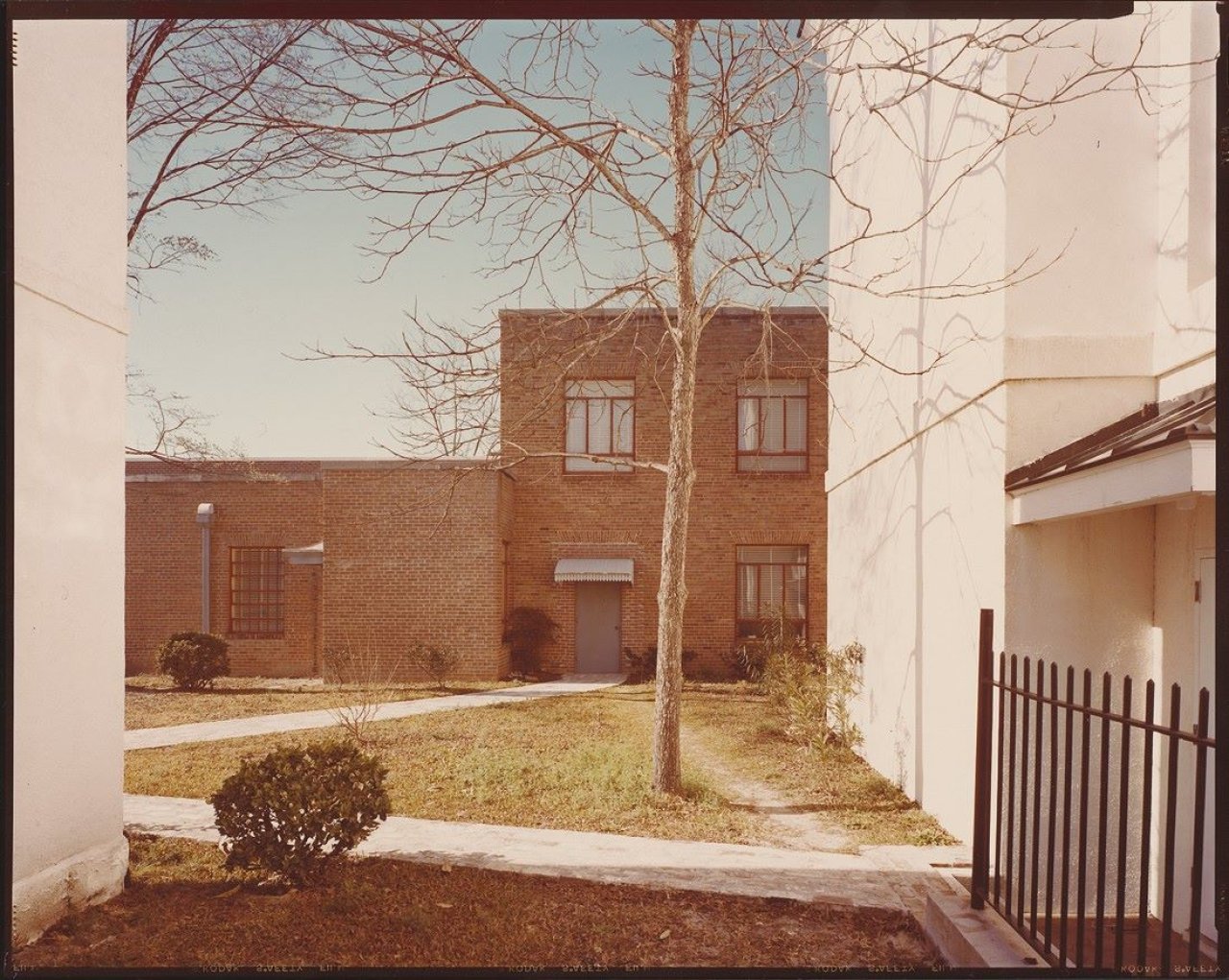 Auf diesem Bild ist das folgende Kunstwerk zu sehen: Stephen Shore. Ohne Titel. 1970er Jahre.