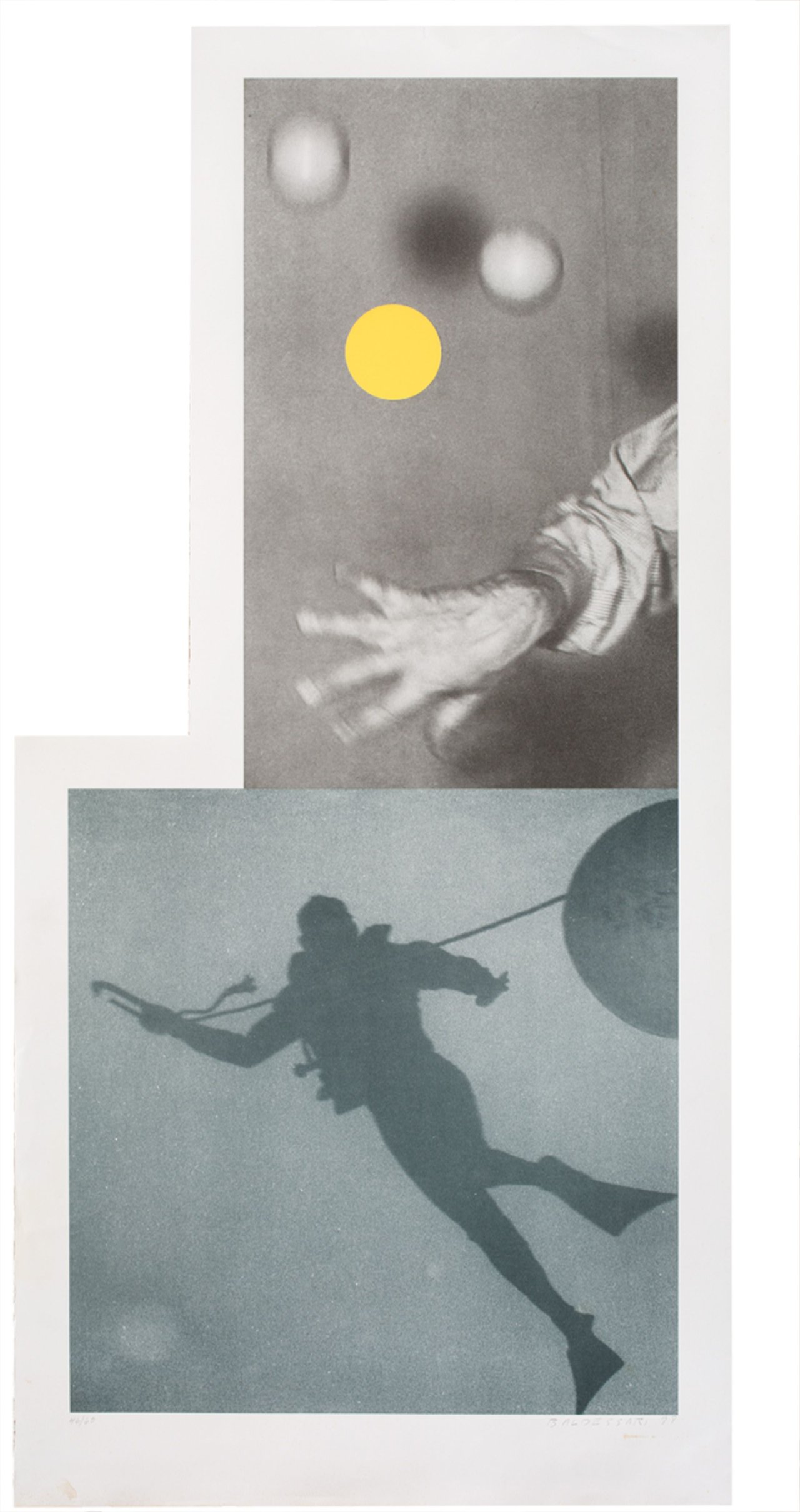 Auf diesem Bild ist das folgende Kunstwerk zu sehen: John Baldessari. „Juggler's hand (with driver)“. 1988.