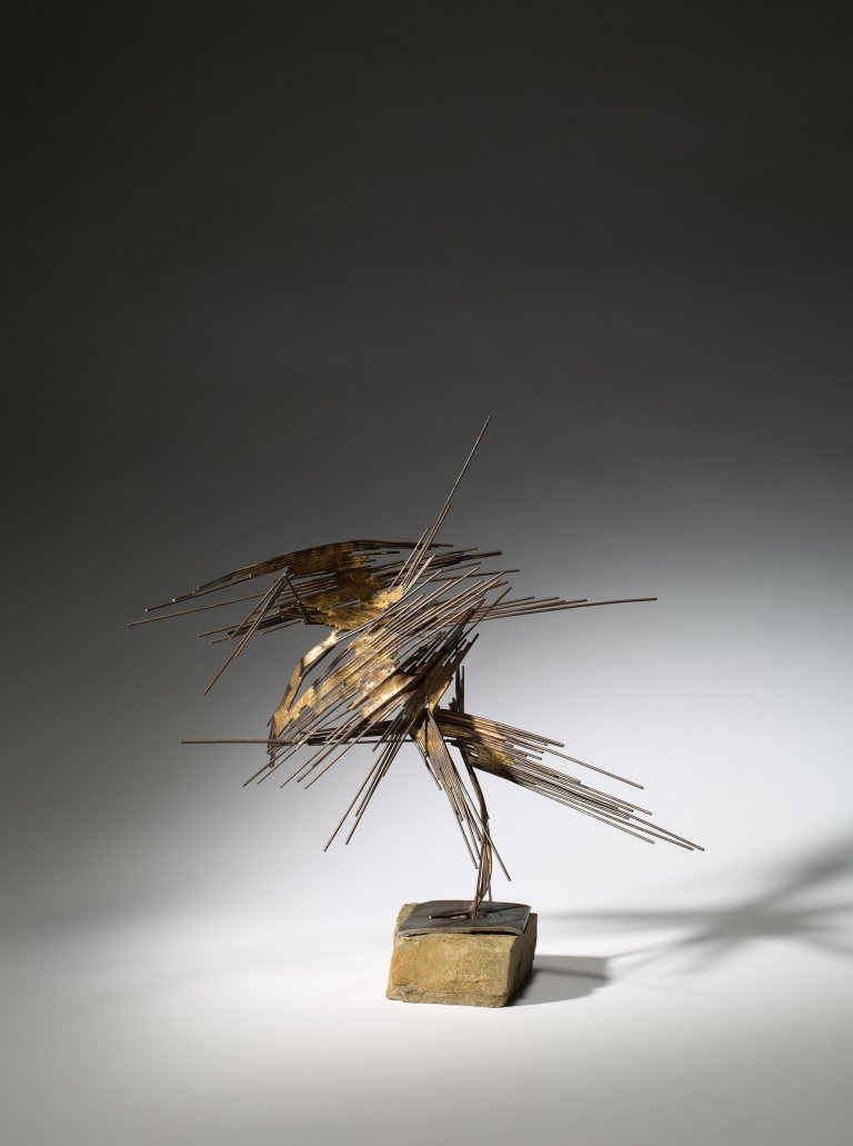 Auf diesem Bild ist das folgende Kunstwerk zu sehen: Norbert Kricke. Raumplastik. Um 1958.