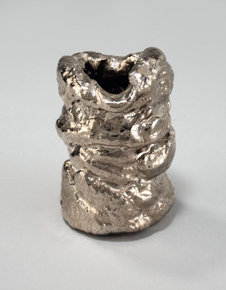 Auf diesem Bild ist das folgende Kunstwerk zu sehen: Rosemarie Trockel. Ohne Titel. Um 2006.