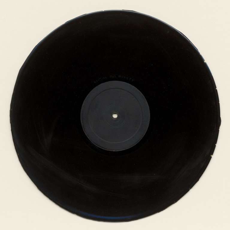Auf diesem Bild ist das folgende Kunstwerk zu sehen: Peter Fischli und David Weiss. „Record (für Parkett 17)“. 1988.
