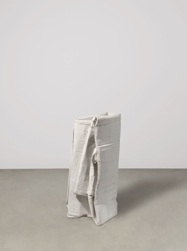 Auf diesem Bild ist das folgende Kunstwerk zu sehen: Tatiana Trouvé. „Refolding“. 2011.