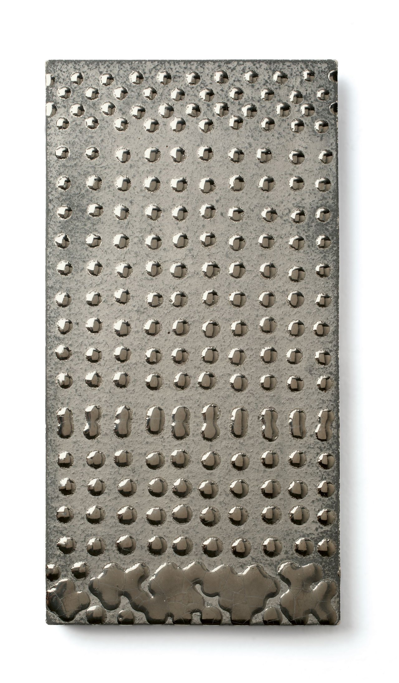 Auf diesem Bild ist das folgende Kunstwerk zu sehen: Otto Piene. Platinbarren. 2011.
