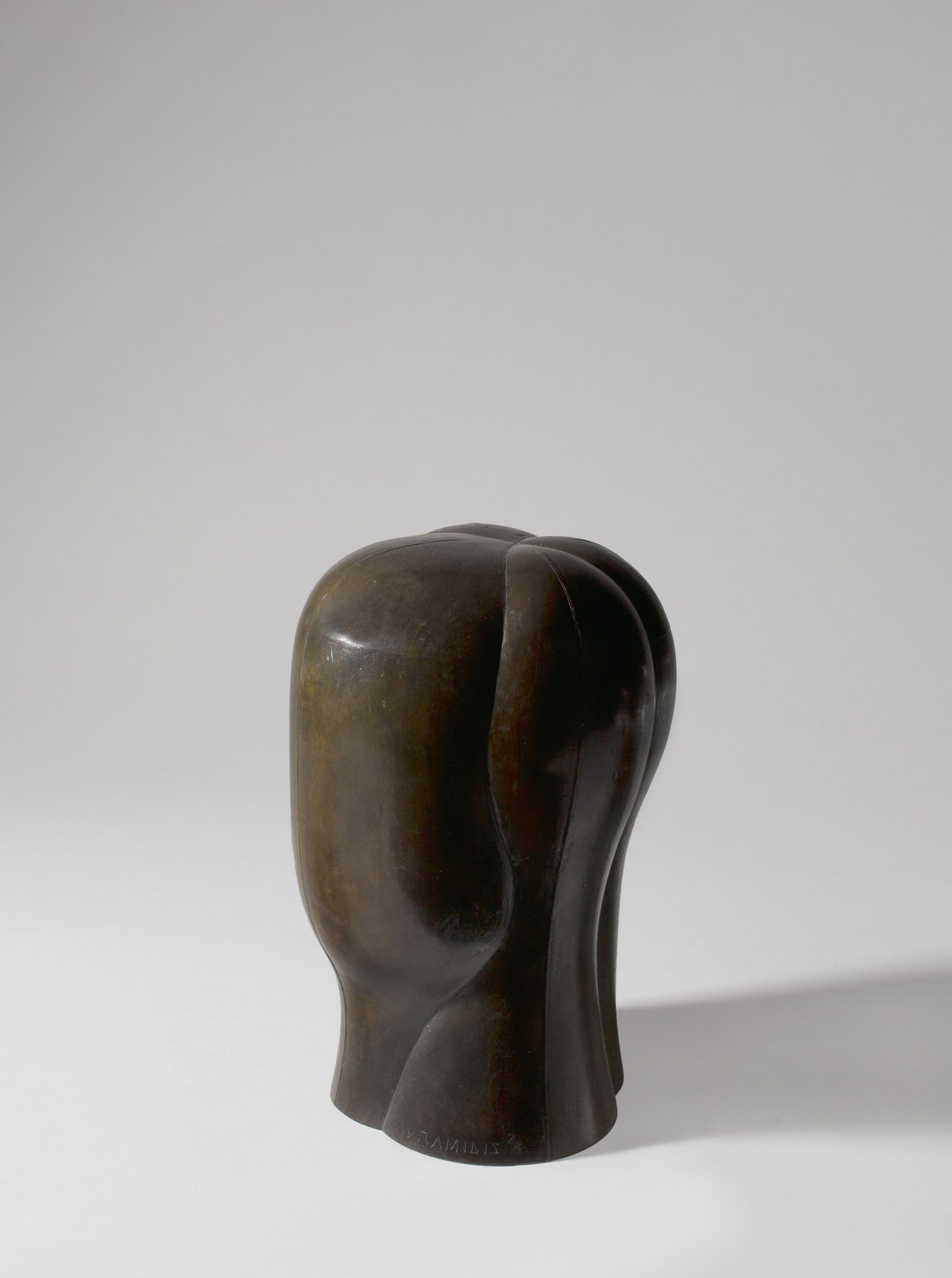 Auf diesem Bild ist das folgende Kunstwerk zu sehen: Joannis Avramidis. Kopf. 1962.