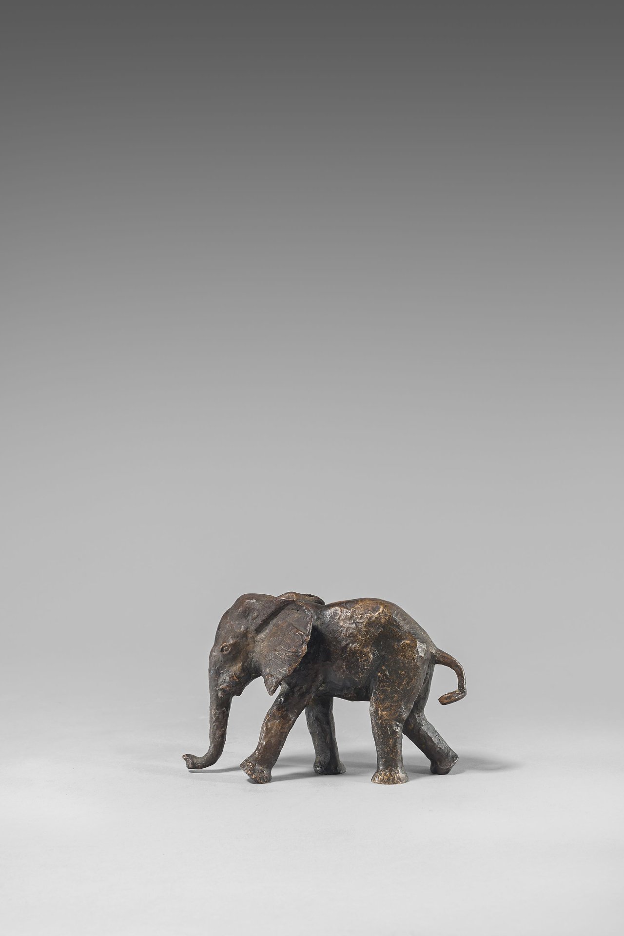 Auf diesem Bild ist das folgende Kunstwerk zu sehen: Renée Sintenis. „Junger Elefant“. 1926.