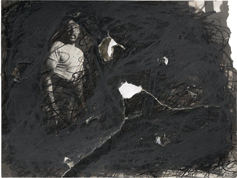 Auf diesem Bild ist das folgende Kunstwerk zu sehen: Arnulf Rainer. Selbstauslöschung. 1975.