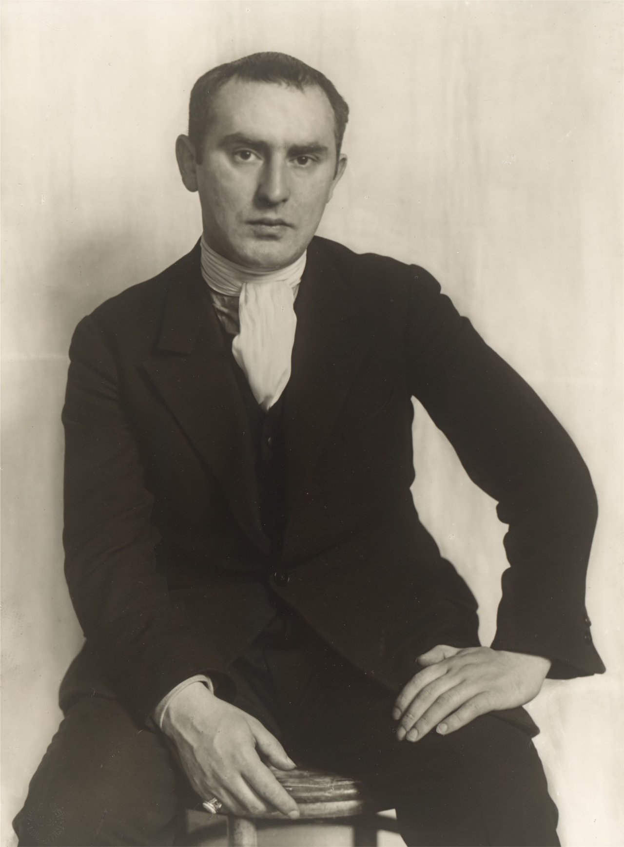 This picture shows the following artwork: August Sander. The Painter Jankel Adler, Köln. 1924.