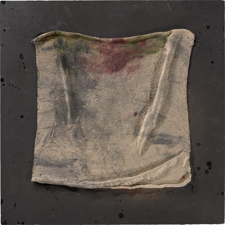 Auf diesem Bild ist das folgende Kunstwerk zu sehen: Daniel Spoerri. Ohne Titel. 1977.