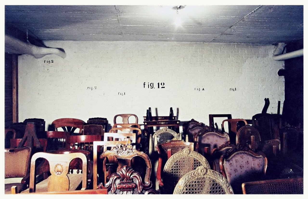 Auf diesem Bild ist das folgende Kunstwerk zu sehen: Tacita Dean. „Section Cinema“. 2002.