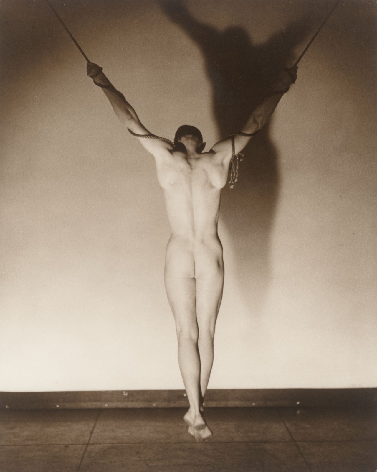 Auf diesem Bild ist das folgende Kunstwerk zu sehen: George Platt Lynes. „Walter Rockmer“. 1940.