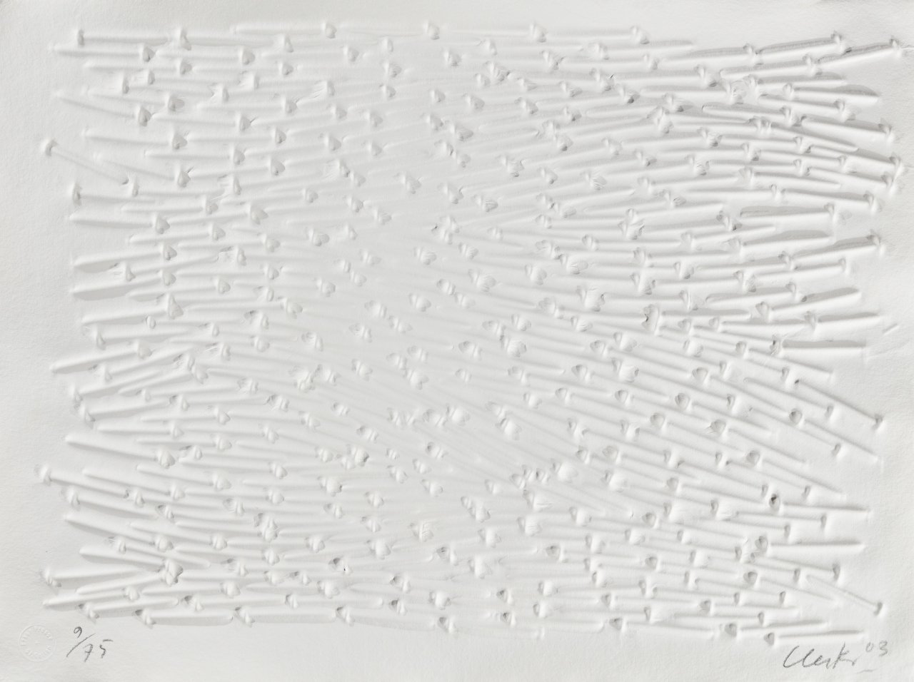 Auf diesem Bild ist das folgende Kunstwerk zu sehen: Günther Uecker. Ohne Titel (Bewegtesfeld). 2003.