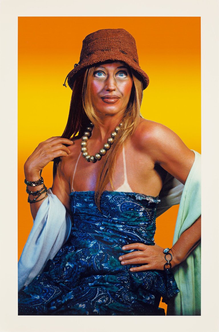 Auf diesem Bild ist das folgende Kunstwerk zu sehen: Cindy Sherman. „Untitled (Self-Portrait with Sun Tan)“. 2003.