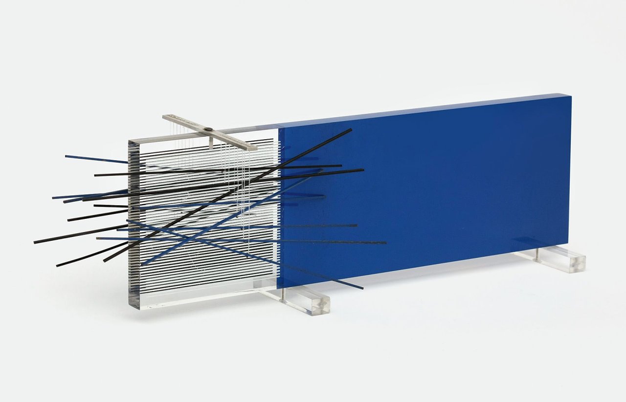 Auf diesem Bild ist das folgende Kunstwerk zu sehen: Jesús Rafael Soto. „Kinetisches Objekt“. 1968.