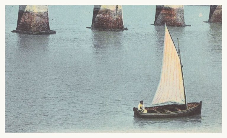 Auf diesem Bild ist das folgende Kunstwerk zu sehen: Elger Esser. „Kleine Seestücke“. 2009.