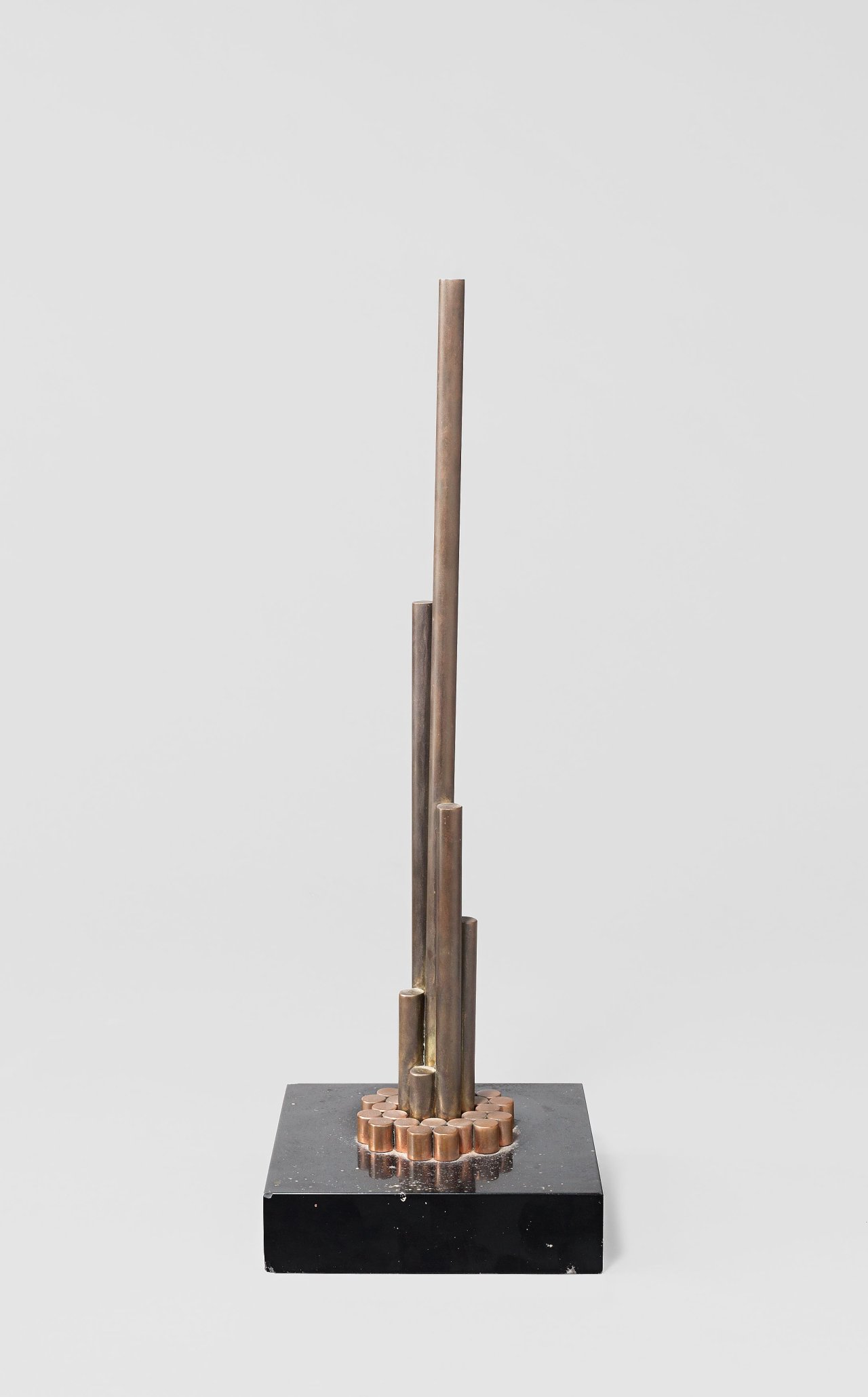 Auf diesem Bild ist das folgende Kunstwerk zu sehen: Étienne Beöthy. „aranysor“. 1919.