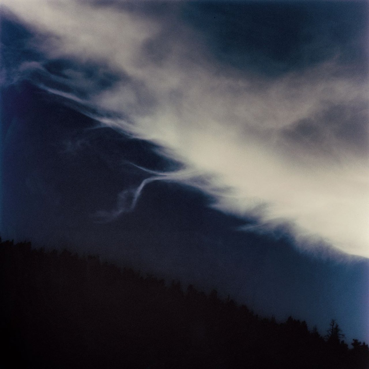 Auf diesem Bild ist das folgende Kunstwerk zu sehen: Bill Henson. Ohne Titel 31/85, aus: „Paris Opera Project“. 1990-1991.