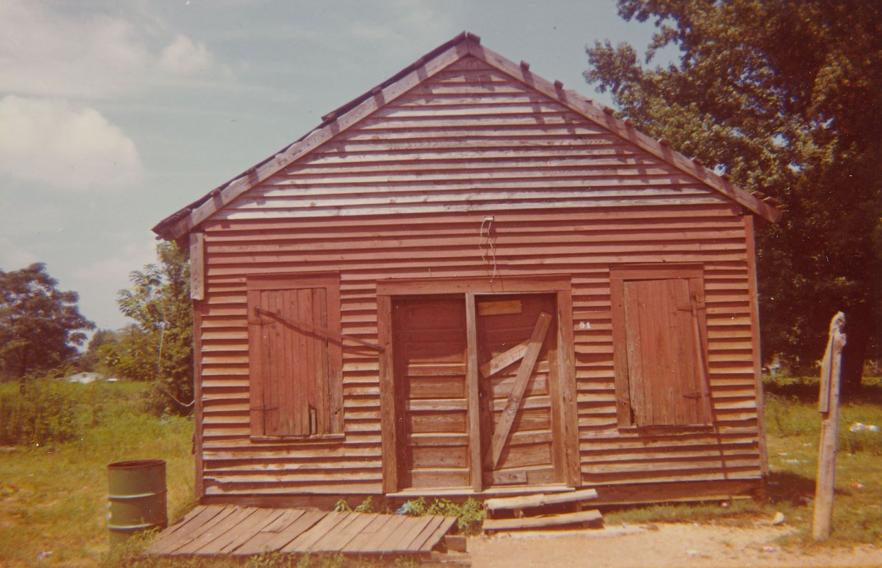 Auf diesem Bild ist das folgende Kunstwerk zu sehen: William Christenberry. Shack. 1972.