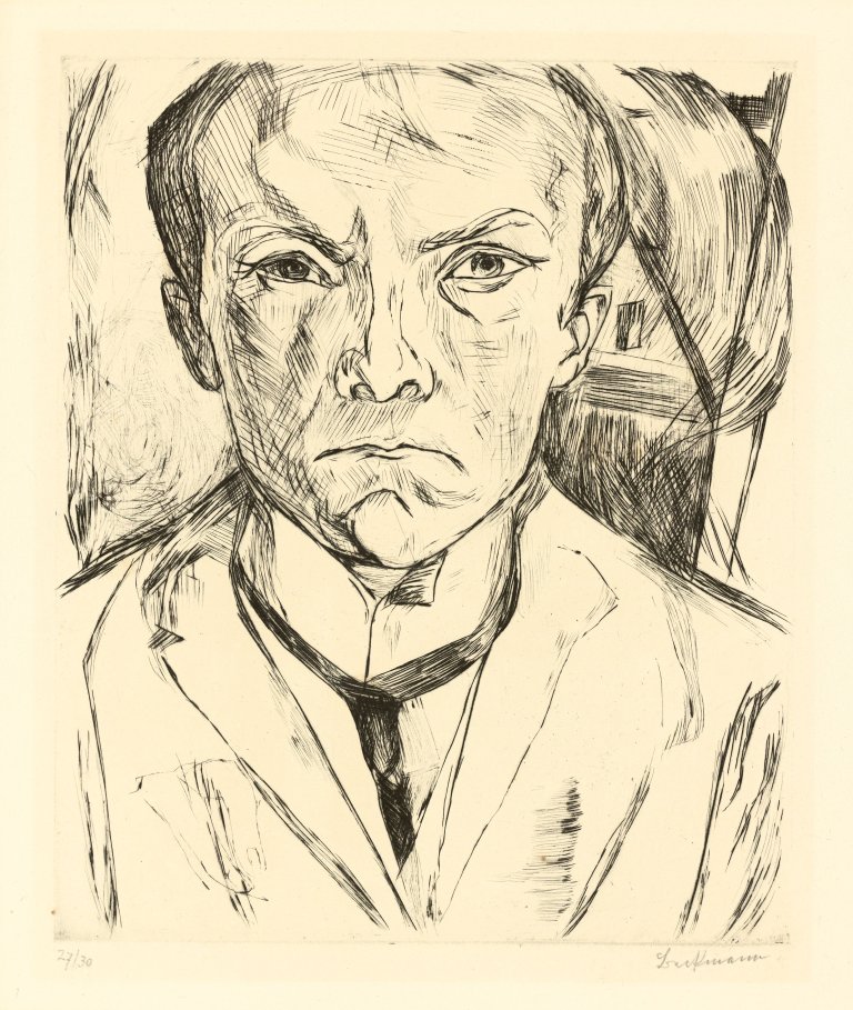 Auf diesem Bild ist das folgende Kunstwerk zu sehen: Max Beckmann. „Selbstbildnis von vorn, im Hintergrund Hausgiebel“. 1918.