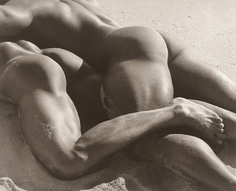 Auf diesem Bild ist das folgende Kunstwerk zu sehen: Herb Ritts. „Duo IV, Mexico“. 1990.