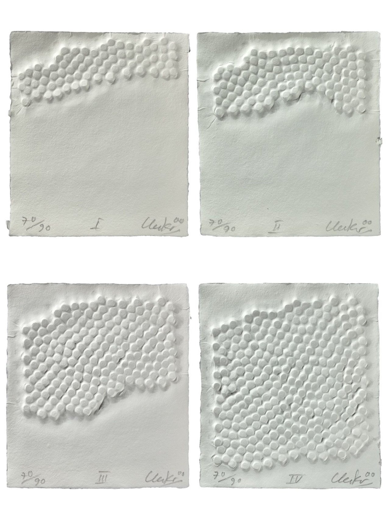 Auf diesem Bild ist das folgende Kunstwerk zu sehen: Günther Uecker. „Korrelationen“. 2000.