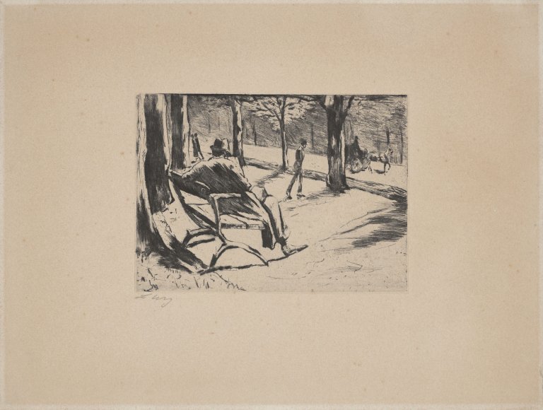 Auf diesem Bild ist das folgende Kunstwerk zu sehen: Lesser Ury. „Zeitungsleser mit Filzhut im Tiergarten“. 1922/23.