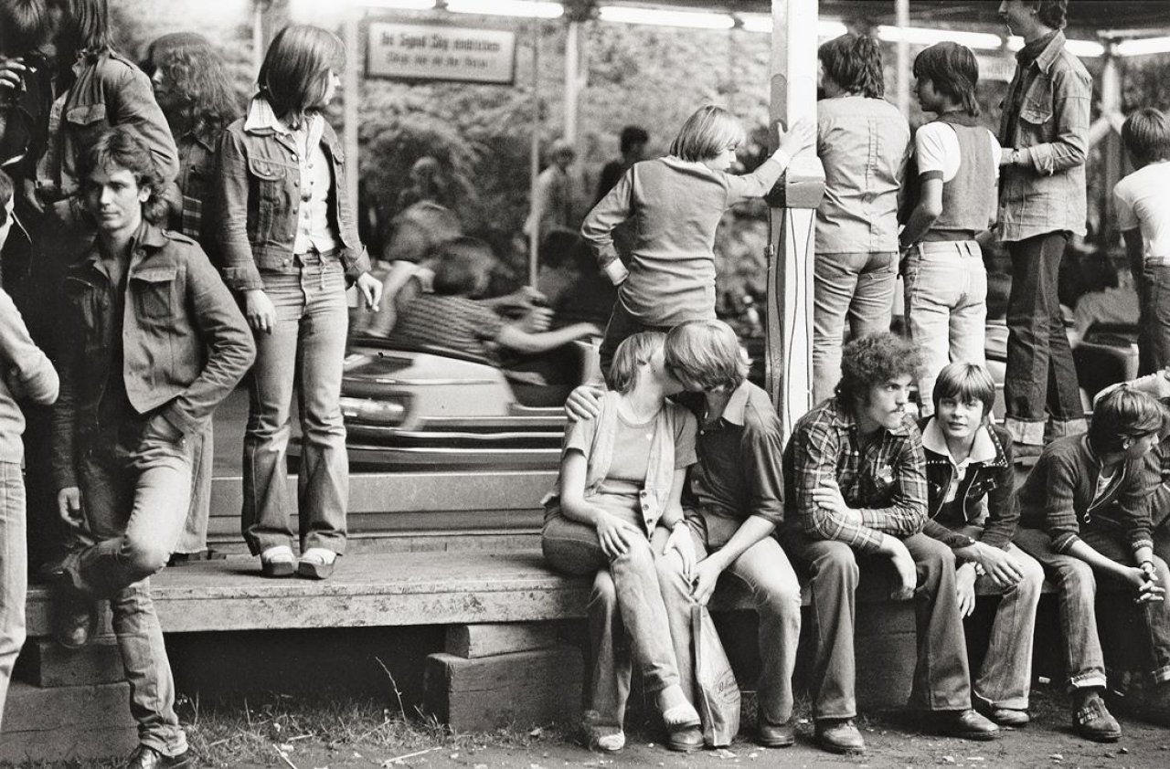 Catalog image of „Herbstfest am Weißen See, Berlin“. 1979