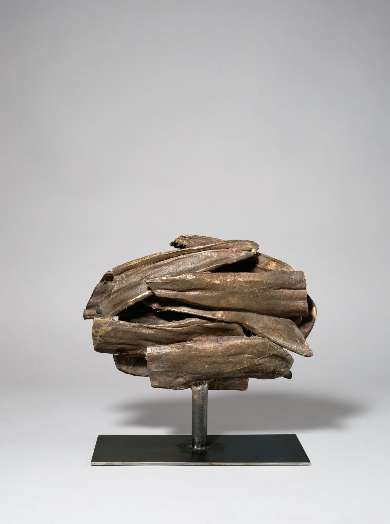 Auf diesem Bild ist das folgende Kunstwerk zu sehen: Emil Cimiotti. Baum. 2011.