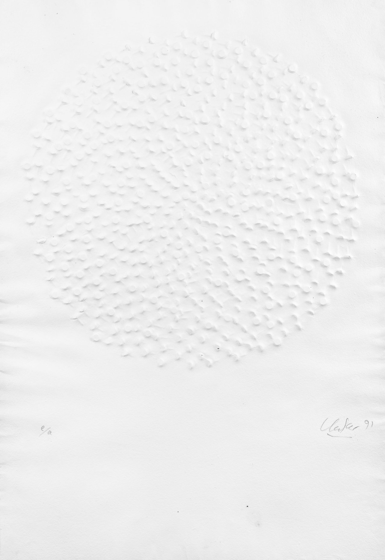 Auf diesem Bild ist das folgende Kunstwerk zu sehen: Günther Uecker. Ohne Titel (Kreis). 1991.