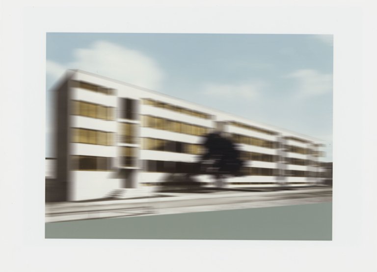 Auf diesem Bild ist das folgende Kunstwerk zu sehen: Thomas Ruff. „w.h.s.“. 2001.