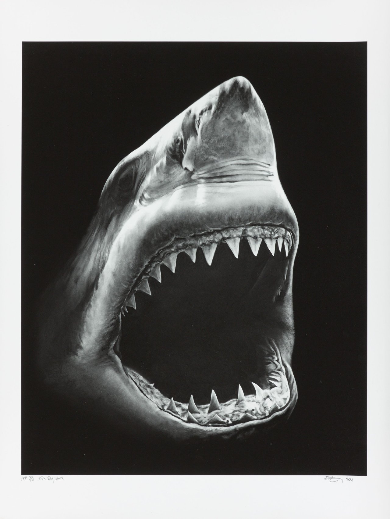 Auf diesem Bild ist das folgende Kunstwerk zu sehen: Robert Longo. „Bruce“. 2011.