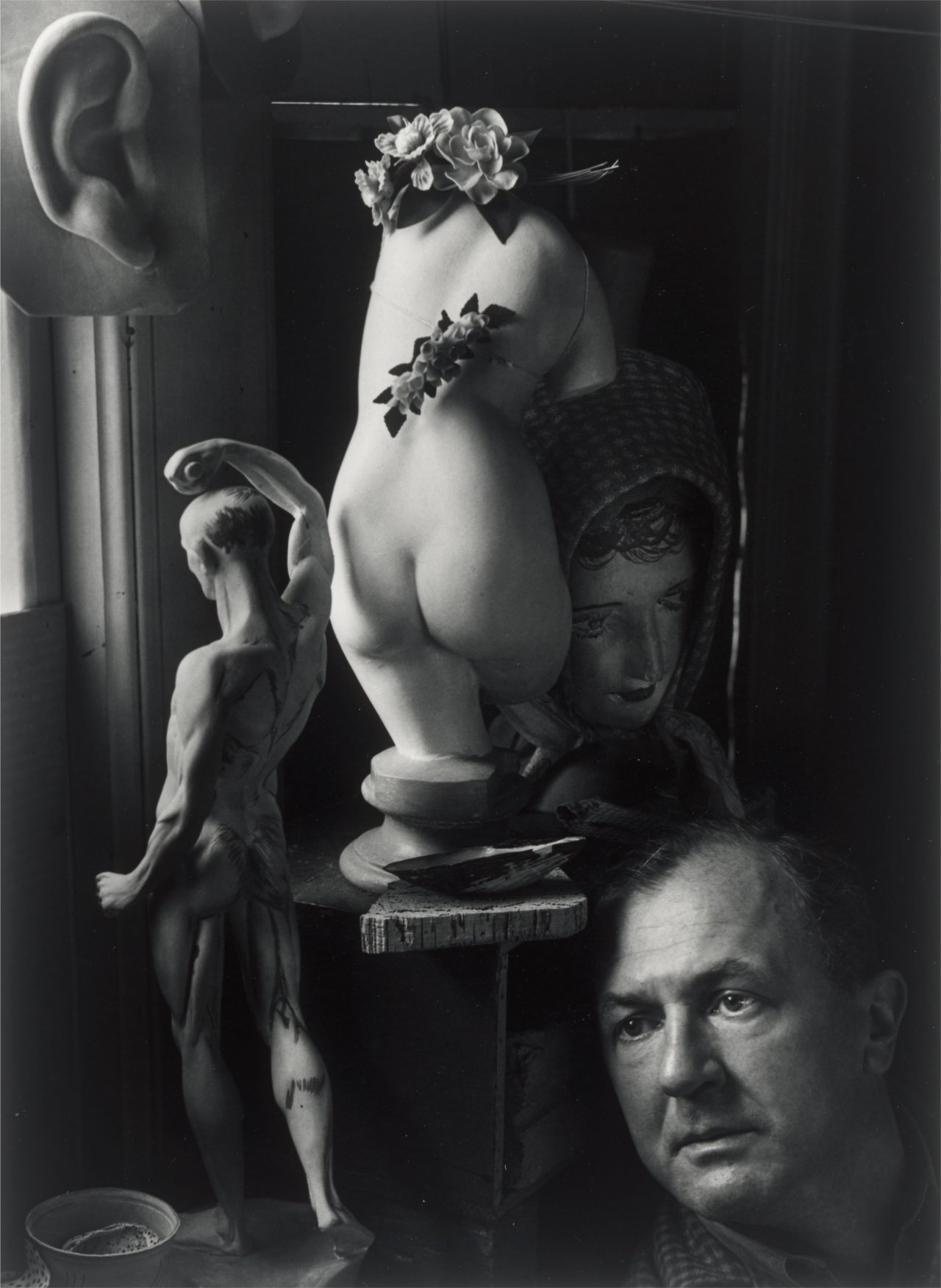 This picture shows the following artwork: Arnold Newman. George Grosz, Bayside, Long Island. 1942.
