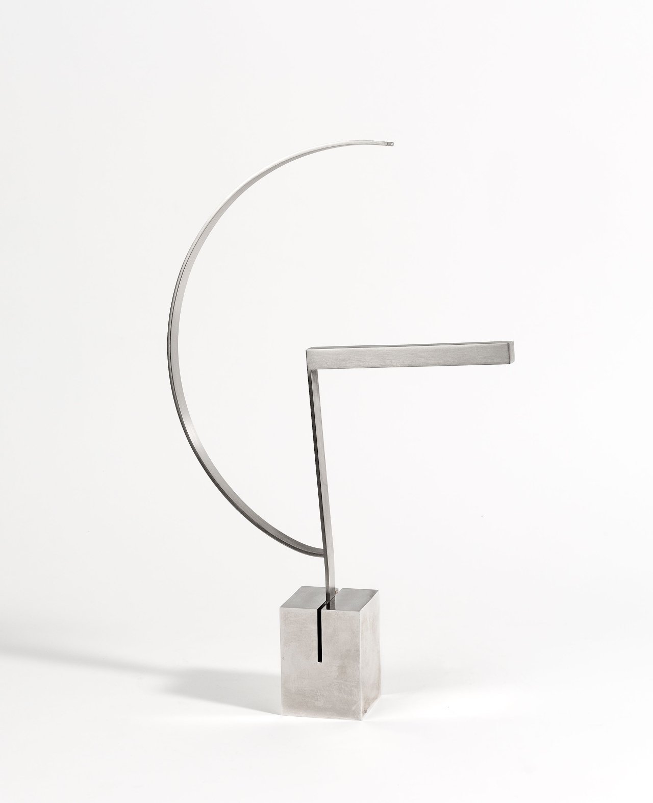 Auf diesem Bild ist das folgende Kunstwerk zu sehen: Gottfried Honegger. Fragment 18. 1991.