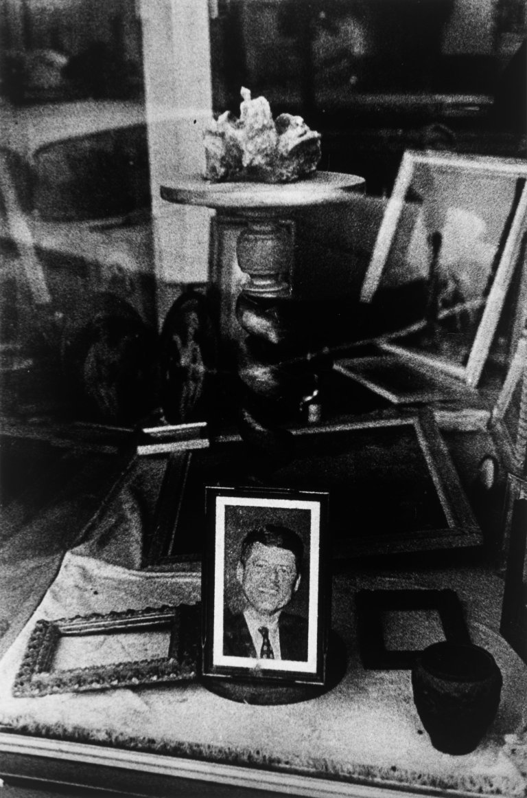 Auf diesem Bild ist das folgende Kunstwerk zu sehen: Ralph Gibson. Aus der Serie „San Francisco“, 1960–1962. 1961.