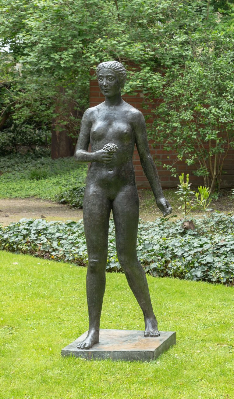 Auf diesem Bild ist das folgende Kunstwerk zu sehen: Hermann Haller. Flora. 1908.
