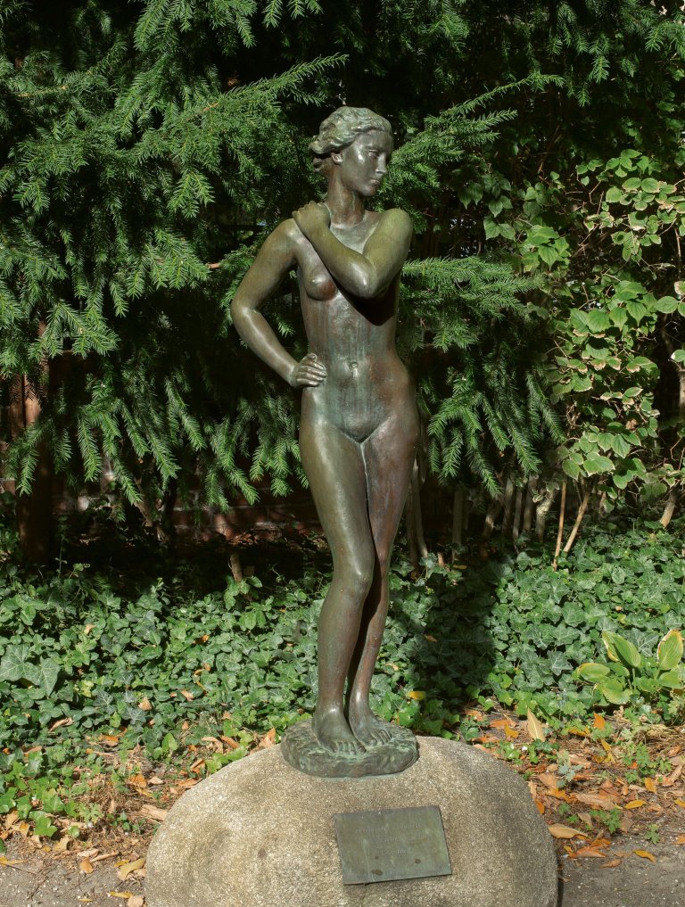 Auf diesem Bild ist das folgende Kunstwerk zu sehen: Fritz Klimsch. „In Wind und Sonne“. 1936.