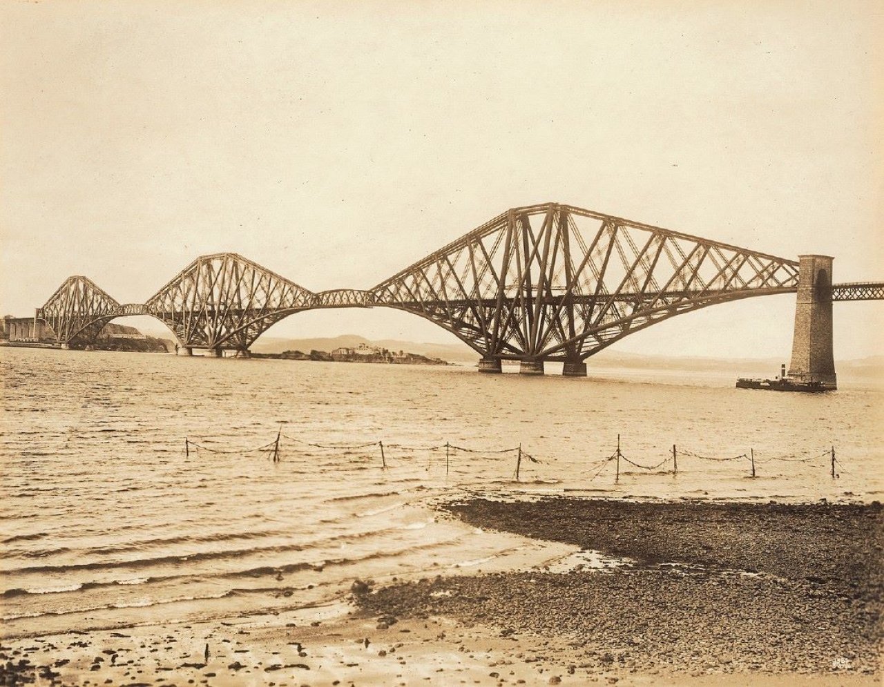 Auf diesem Bild ist das folgende Kunstwerk zu sehen:  Anonym. Forth Bridge. 1926.