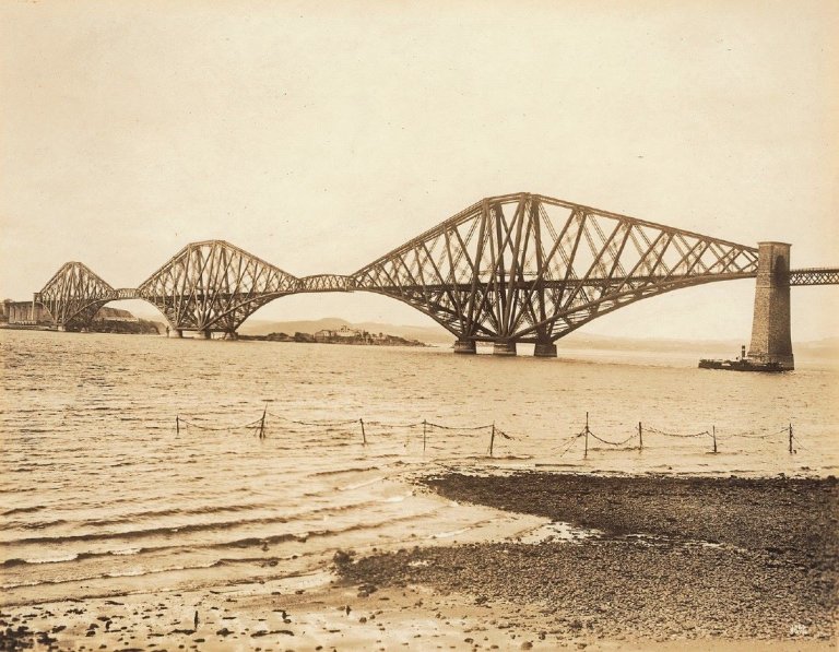 Auf diesem Bild ist das folgende Kunstwerk zu sehen:  Anonym. Forth Bridge. 1926.