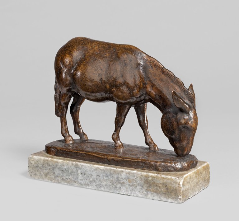 This picture shows the following artwork: August Gaul. ”Grasender Esel”. 1911.